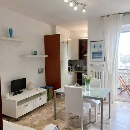 Top-floor Flat View 2 Balconies Workspace M5 Mailand