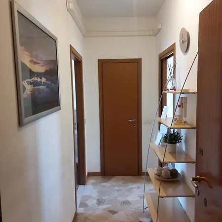Top-floor Flat View 2 Balconies Workspace M5 Apartment Mailand