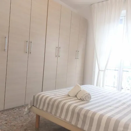 Apartment Top-floor Flat View 2 Balconies Workspace M5 Mailand